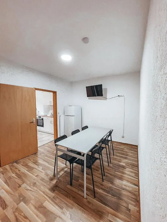 Apartment Ferienwohnung Granny Smith Neuhofen Deutschland