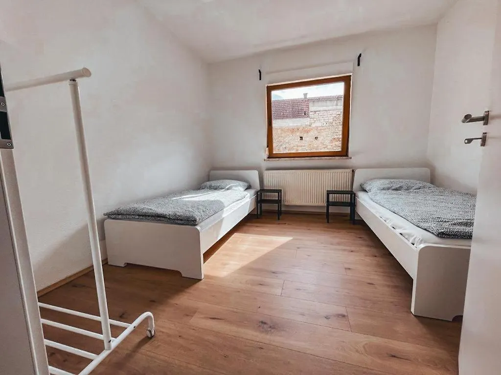 Ferienwohnung Granny Smith Neuhofen Apartment